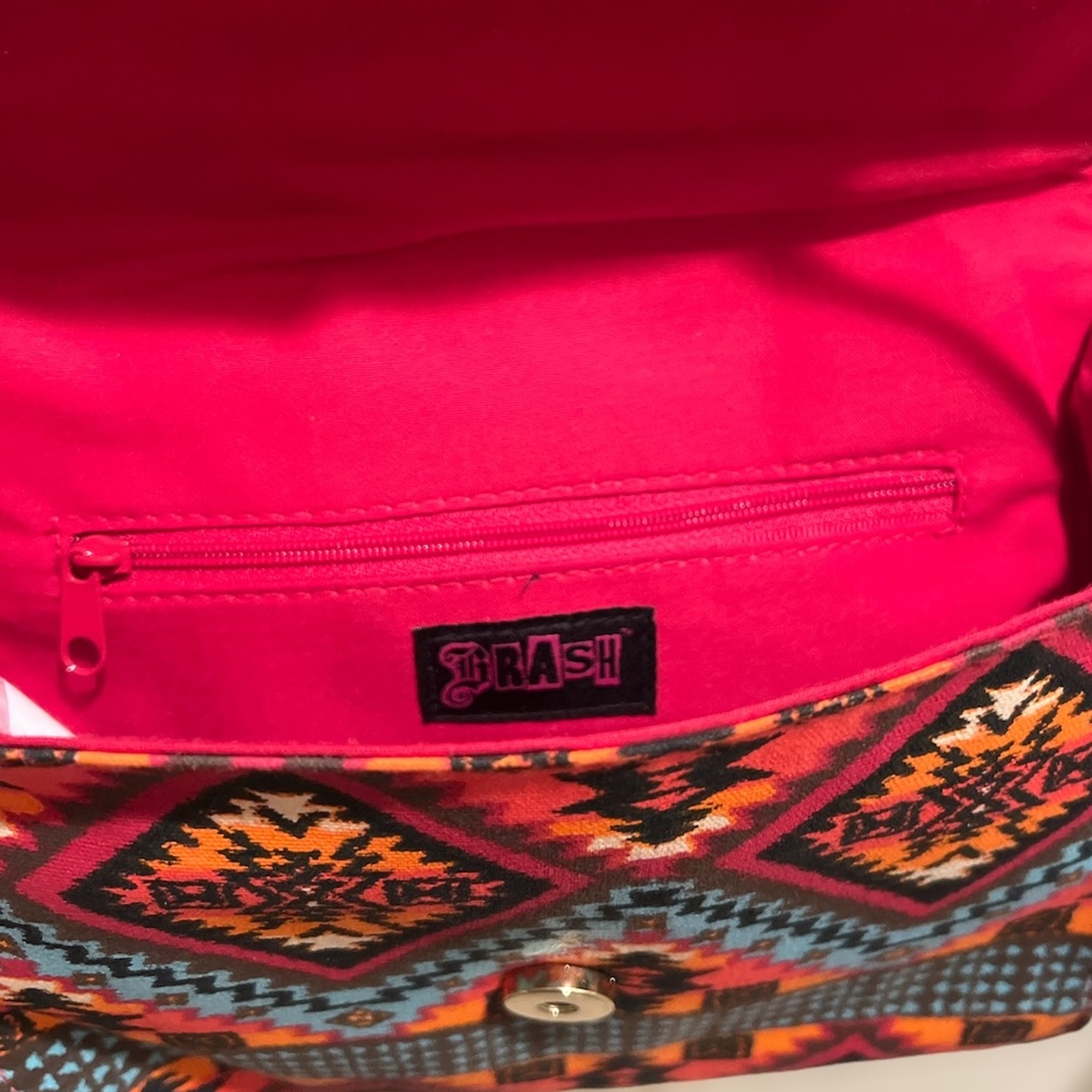 NWOT Adorable Brash Crossbody Purse with South Western Pattern - Picture 6 of 9